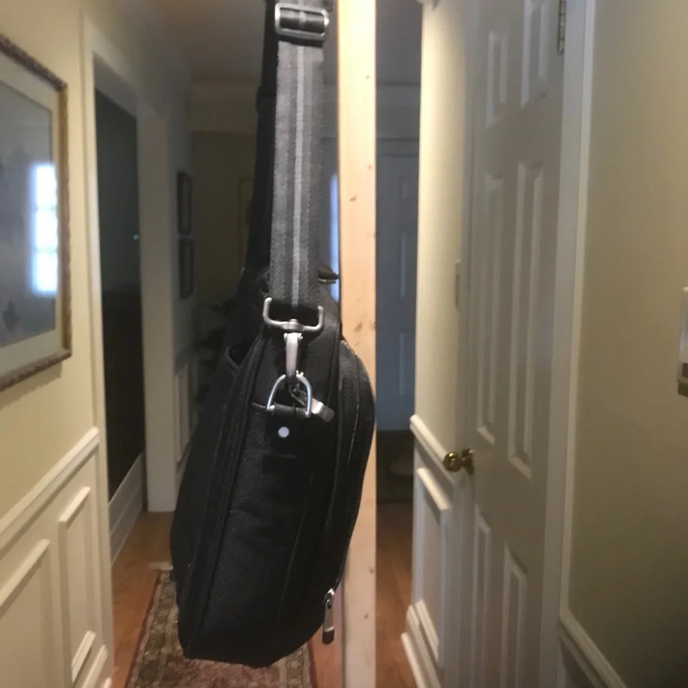 NWOT Dell - Black laptop/briefcase bag